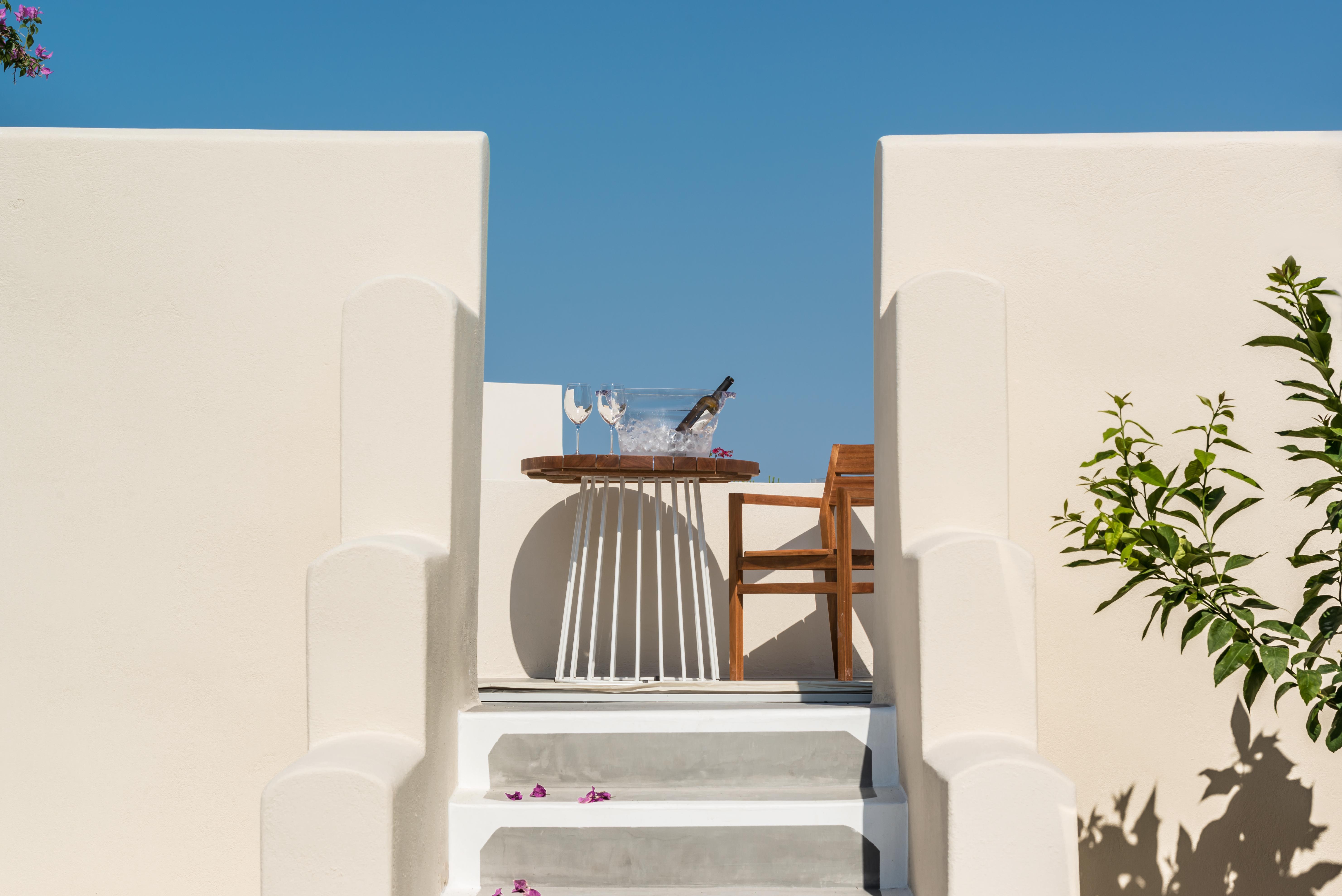 Mythical Blue Luxury Suites (Adults Only) Fira  Exterior photo