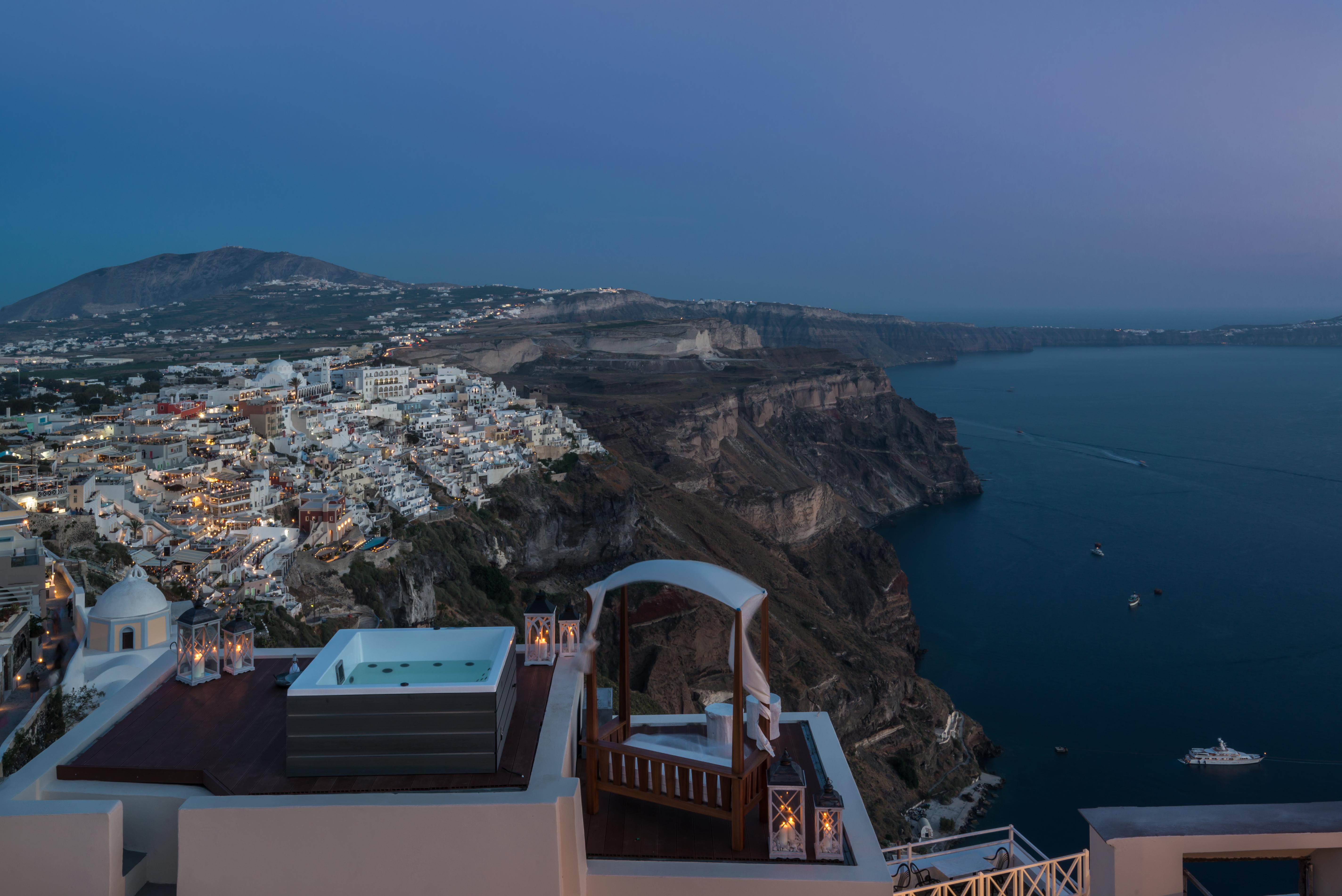 Mythical Blue Luxury Suites (Adults Only) Fira  Exterior photo