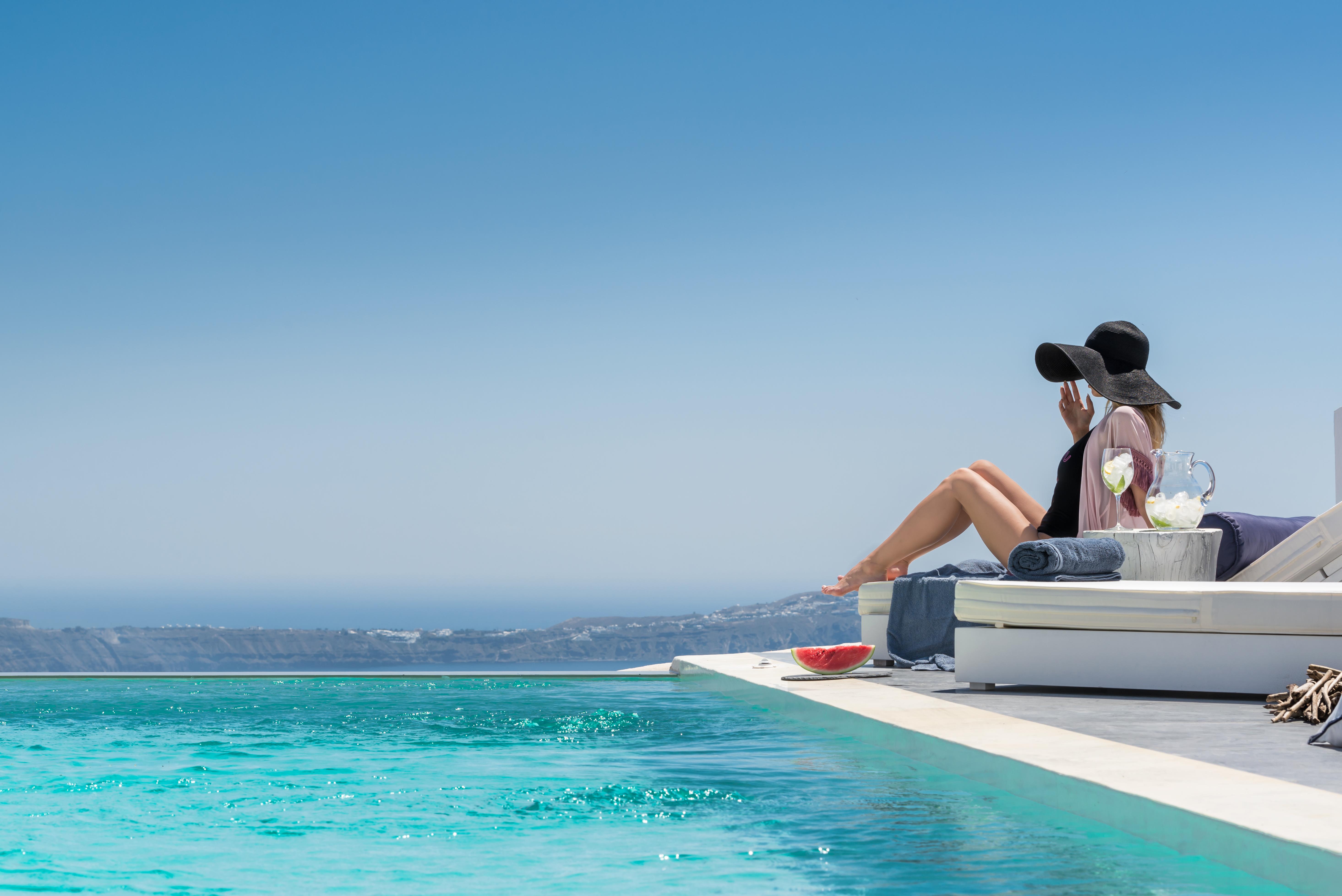 Mythical Blue Luxury Suites (Adults Only) Fira  Exterior photo