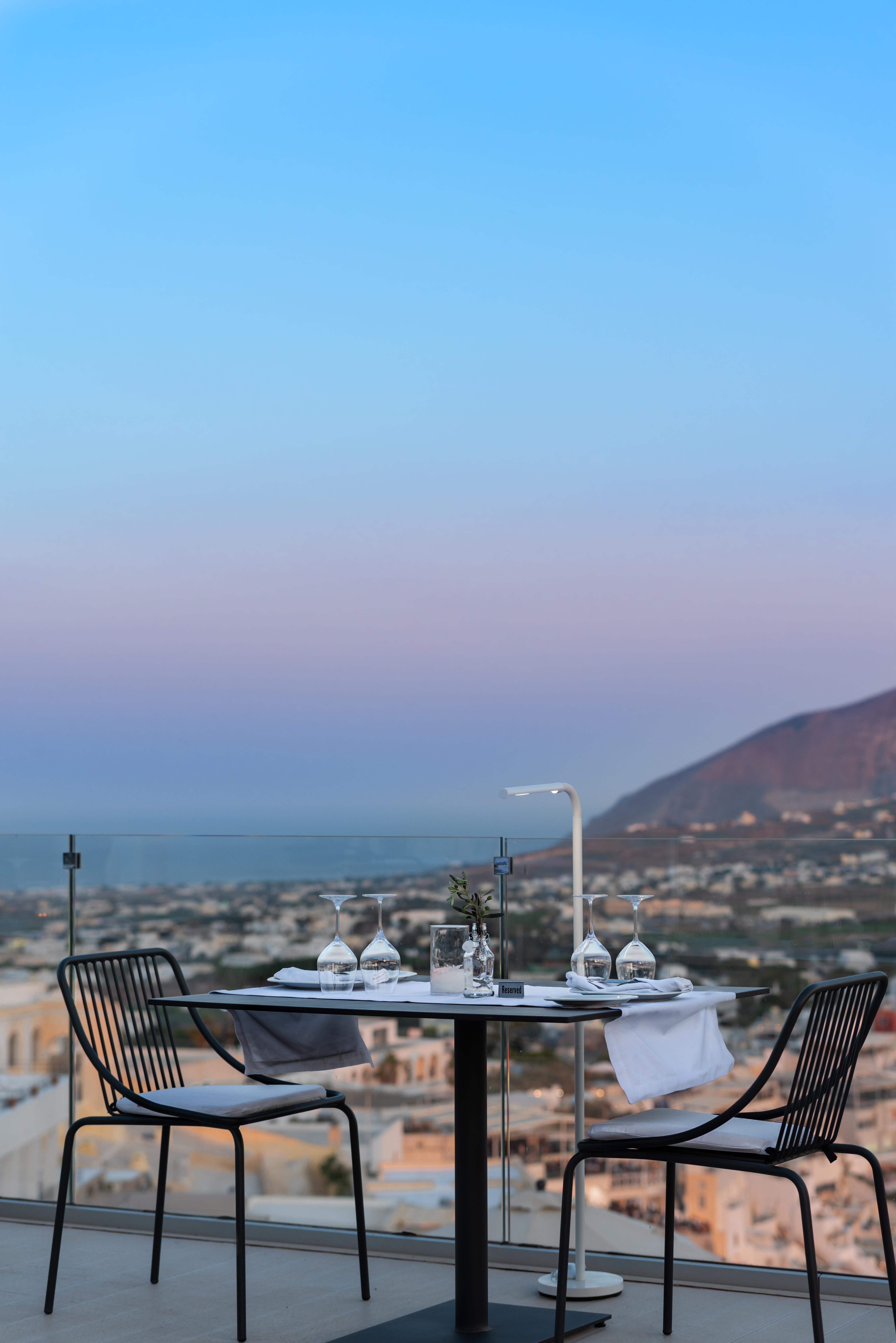 Mythical Blue Luxury Suites (Adults Only) Fira  Exterior photo